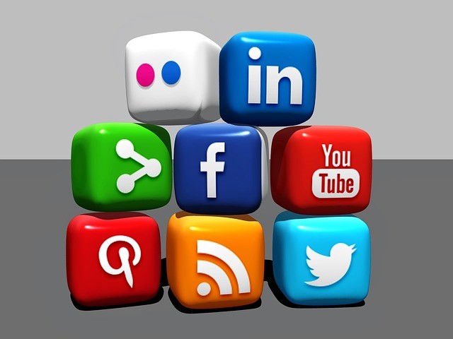 Don't Outsource Social Media Don't Outsource Social Media