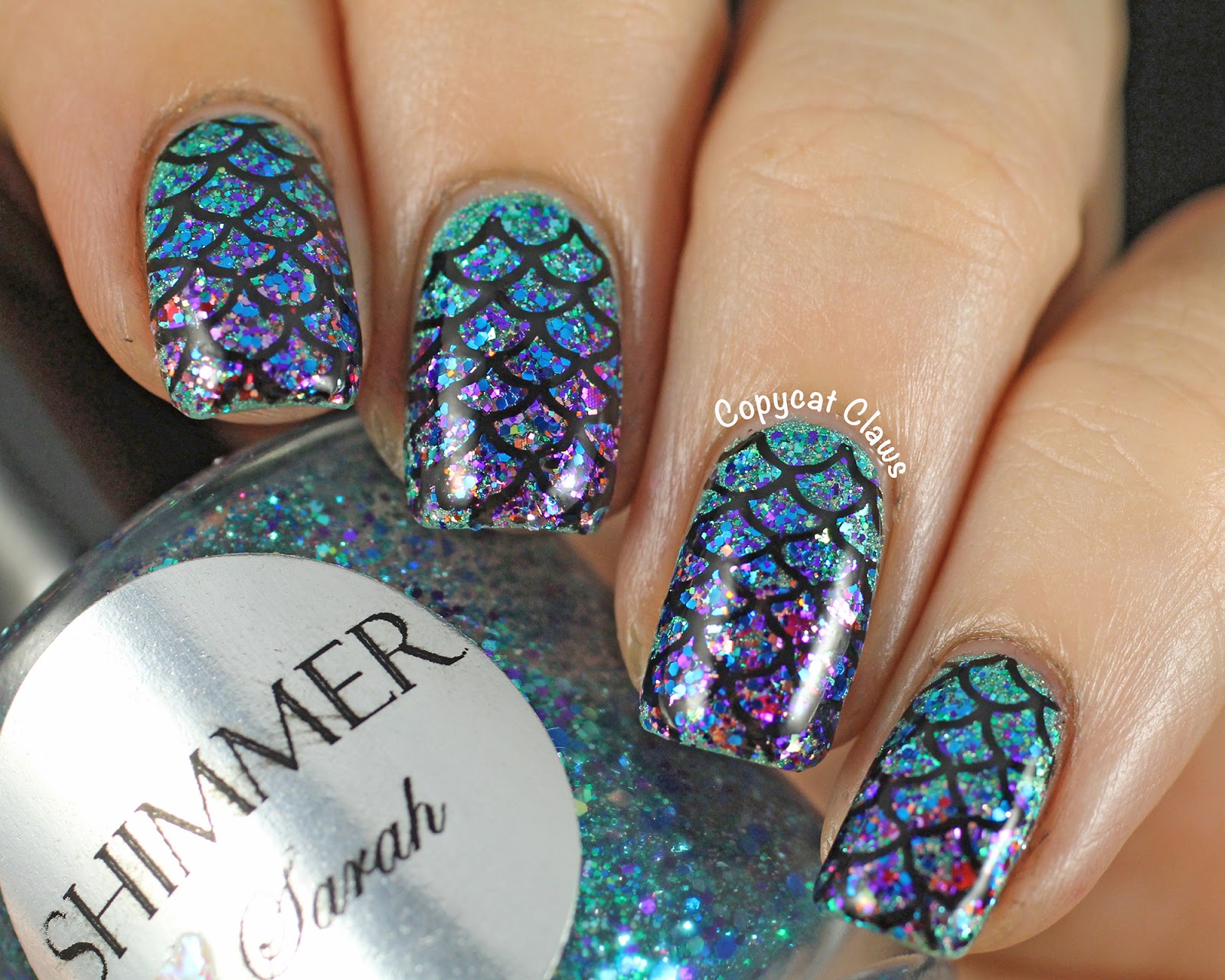 Mermaid Chrome Nail Design with Glitter - wide 5