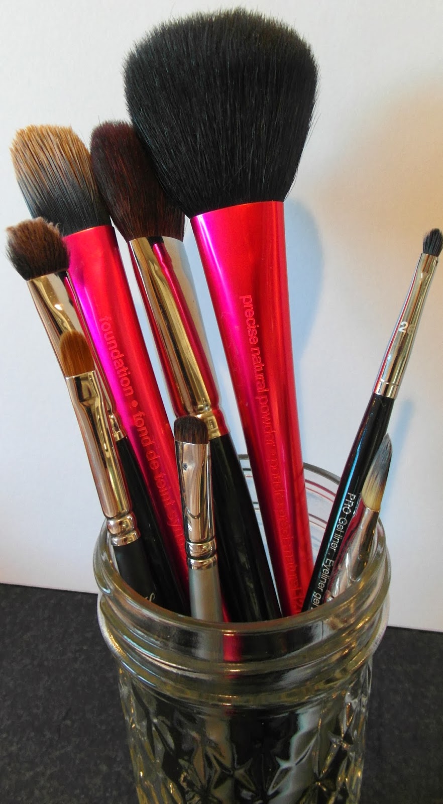 Cobbs Hill Five Easy Steps to Clean and Revive your Makeup Brushes