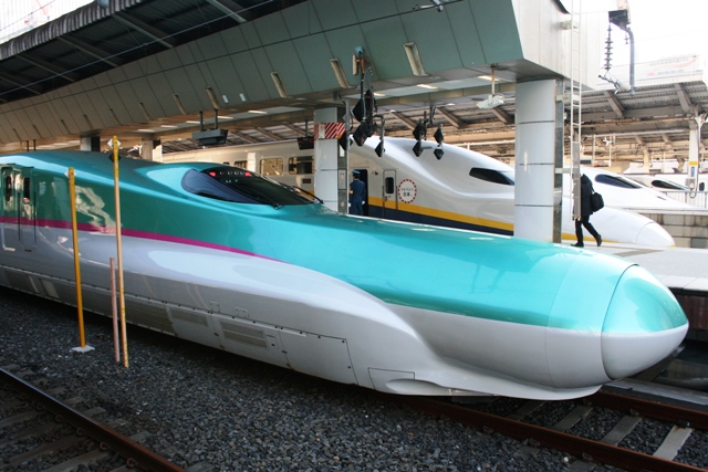 e5 shinkansen