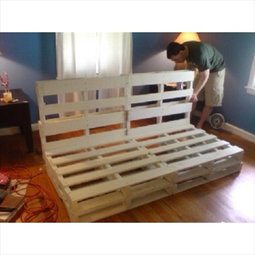 DIY Pallet Couch Attractive Addition for Living Room
