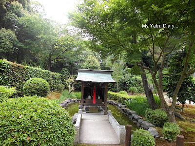 A small temple at the Jikoin Zen Temple, Nara in Japan