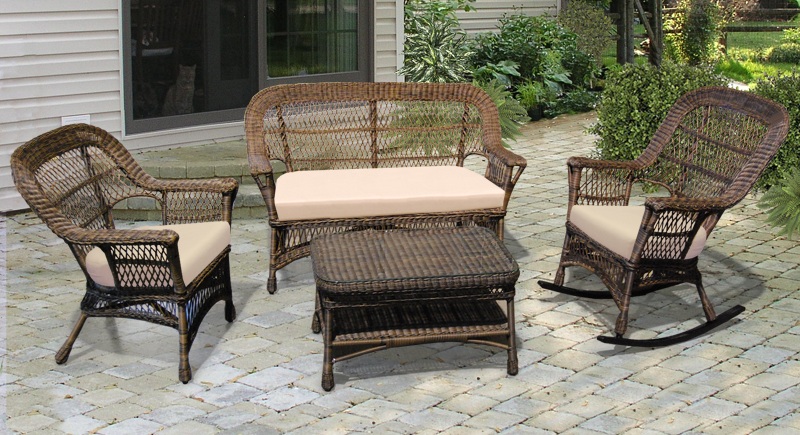 Green Wicker Outdoor Furniture