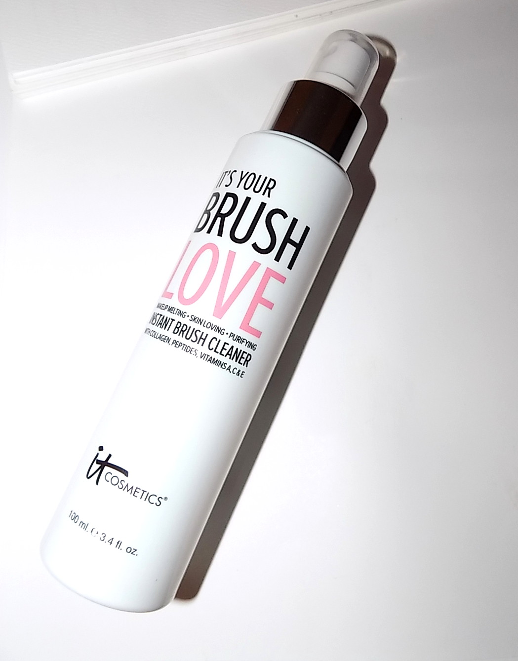 The Beauty Alchemist It Cosmetics Brush Love Cleaner