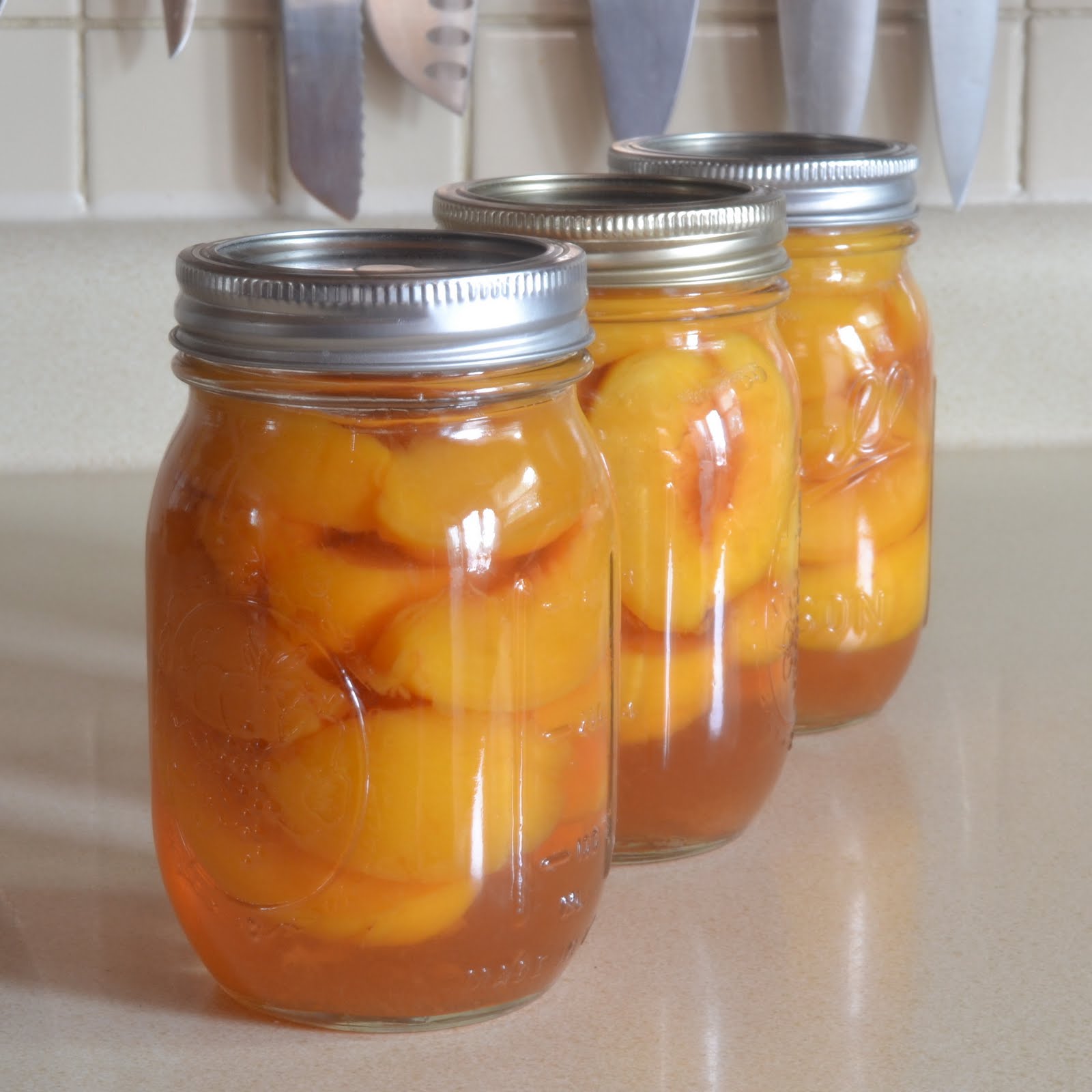 You'Ll Never Guess What'S In These Peach Jars - czccmol