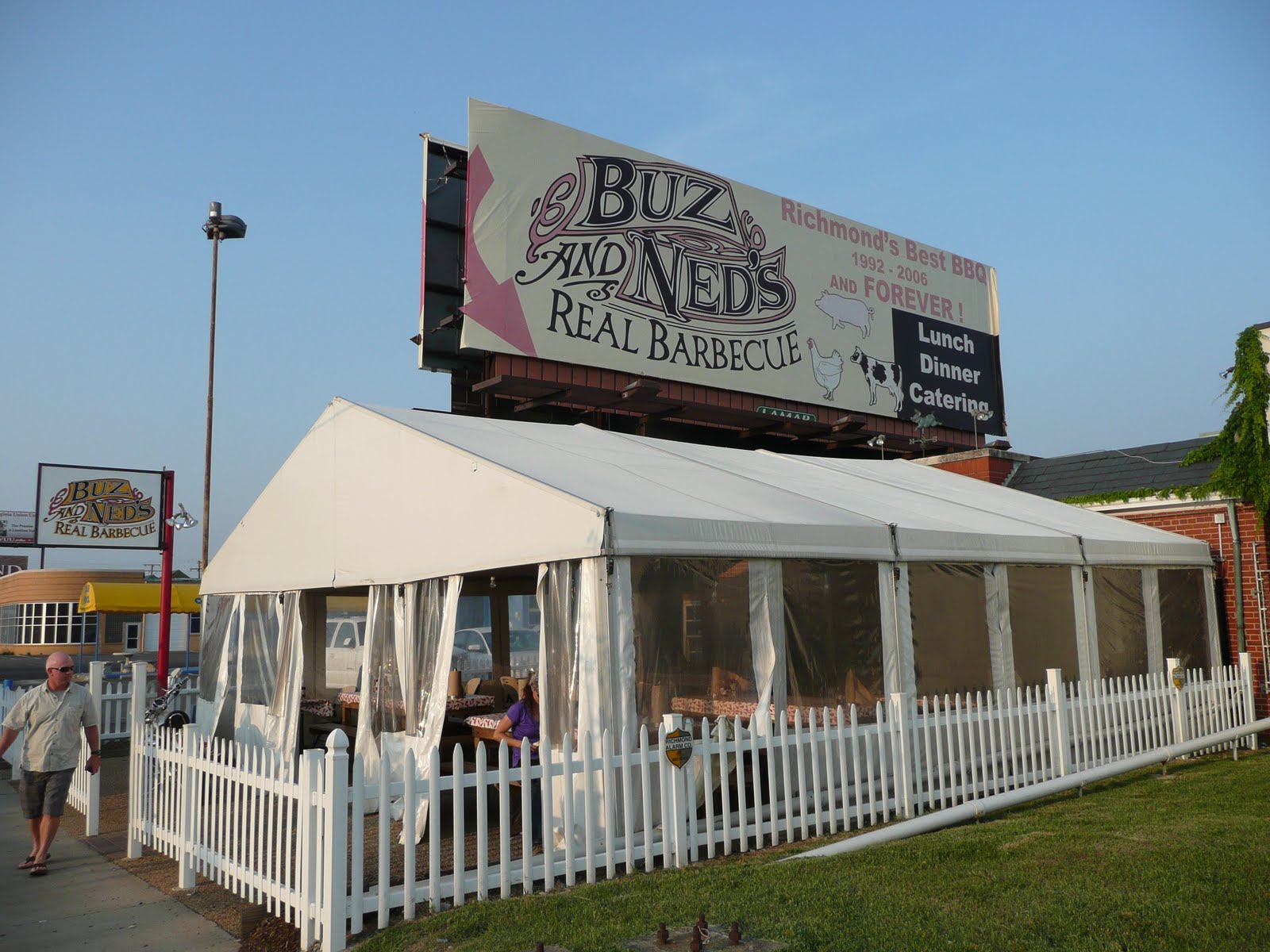 PIG OUT SPOTS Buz and Ned's Real Barbecue (Richmond, VA)