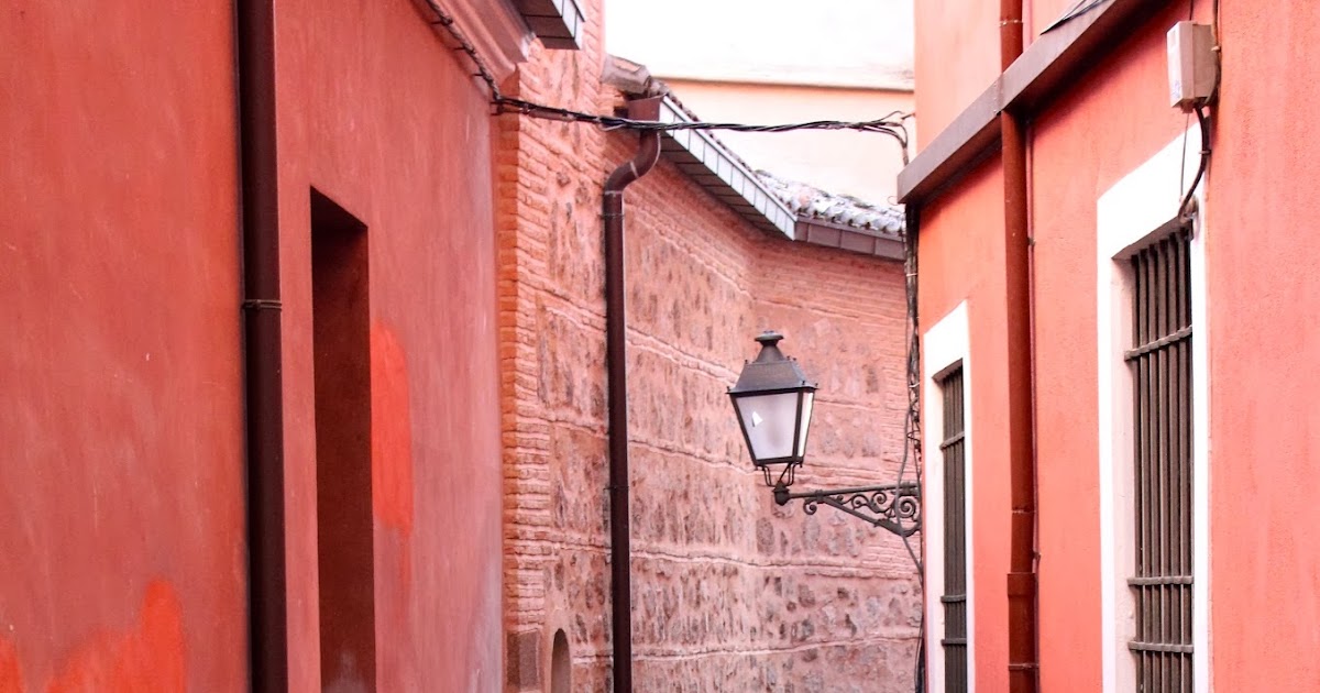 Holy Toledo ADELANTE