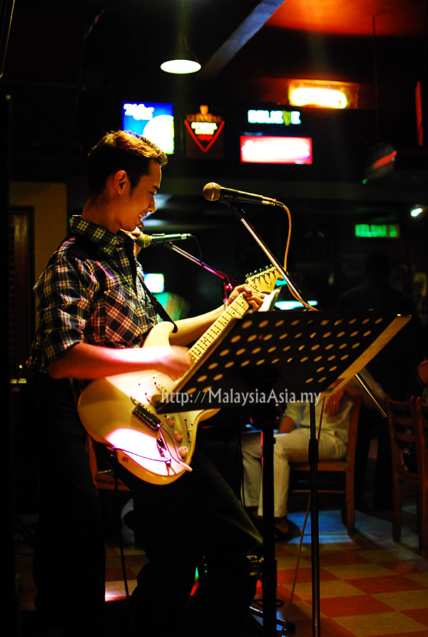 Live Band Music at Bars in PJ, Selangor