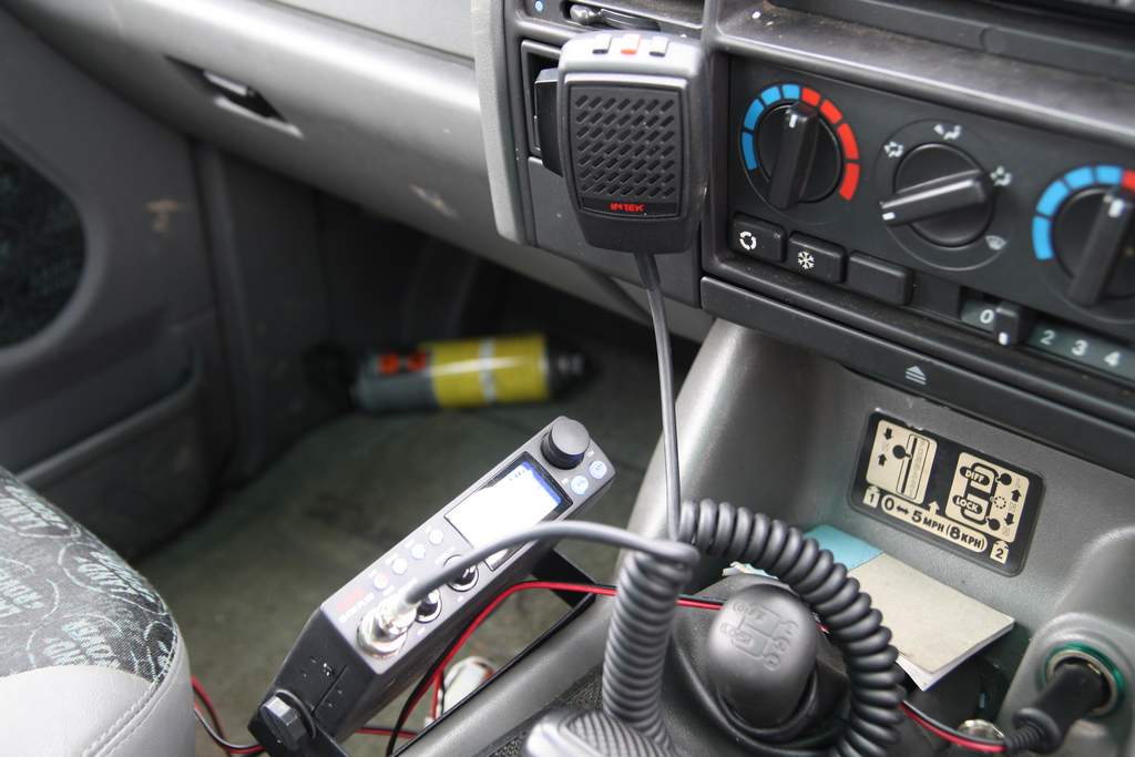 "Living with Larry" my Land Rover Discovery 1 300TDI and overland