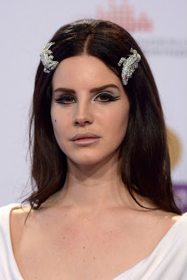 Gigi Dowicz : Os cabelos de Lana Del Rey