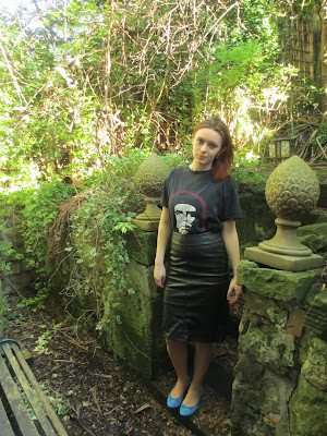 Dressing Up On Holiday Edinburgh leather pencil skirt, Che Guevara t-shirt