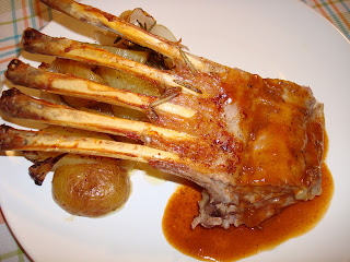 costillar cordero horno salsa patatas cebolla