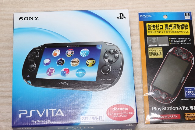 もりもりゲームブログ ここに来て まさかの有機elプレイステーションヴィータ Vita 1100 を買いました