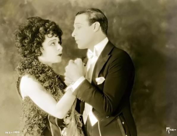 Rodolfo Valentino El primer mito erótico del cine ENTRE EL CAOS Y EL