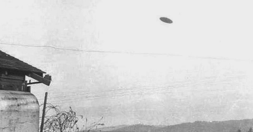 Two Important UFO Photographs That Have Stood The Test Of Time