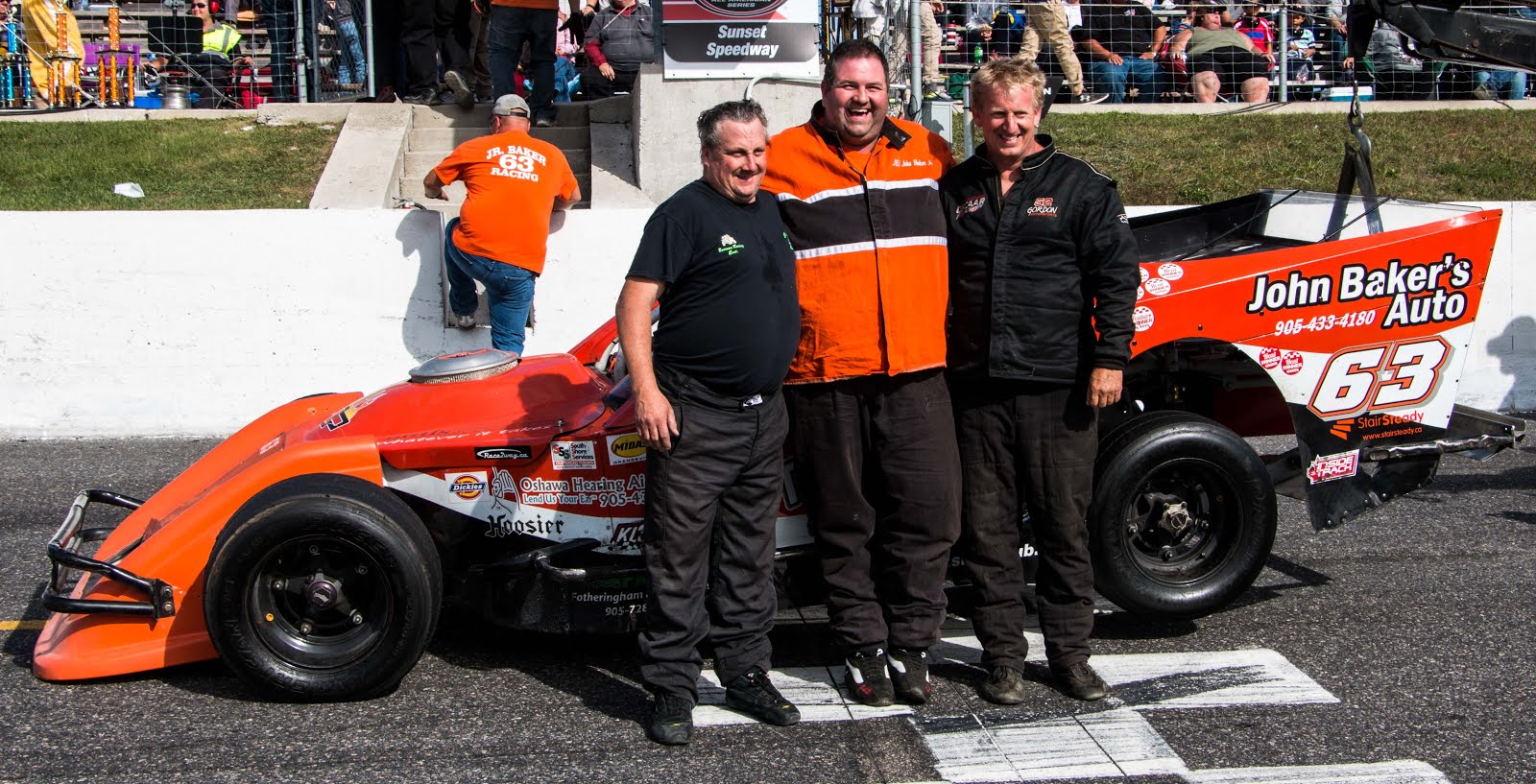 Oval Racing Stock car style in Québec, Ontario and New England States