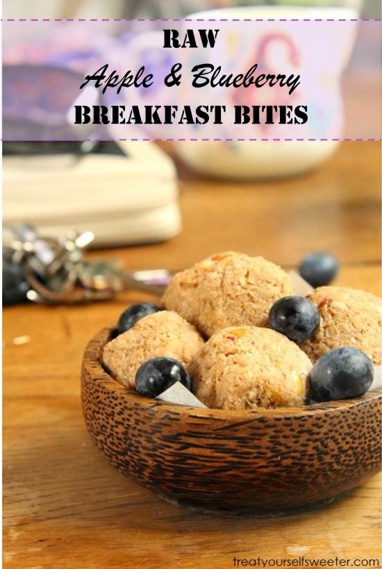 http://www.treatyourselfsweeter.com/raw-apple-blueberry-breakfast-bites/