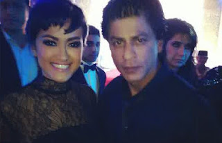 foto shahrukh khan saat konser di indonesia foto shahrukh khan saat konser di indonesia
