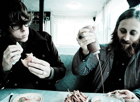 On The Flip Side Song Of The Week The Black Keys Gold On The