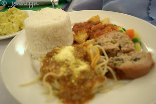 pasta, embutido and fisf filler for lunch Business Inn
