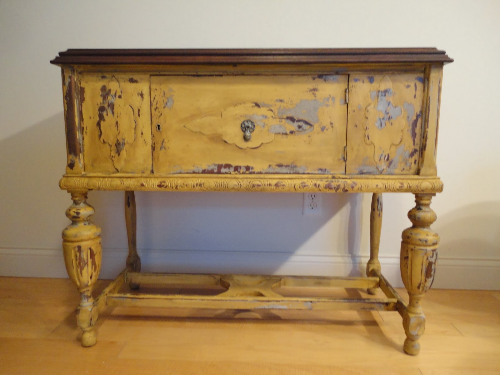 Behind the Red Door Playing Around with Mustard Seed Yellow Milk Paint