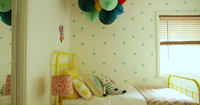 Sleep In Living Room So Kids Can Have Room Each Sleep In Living Room So Kids Can Have Room Each