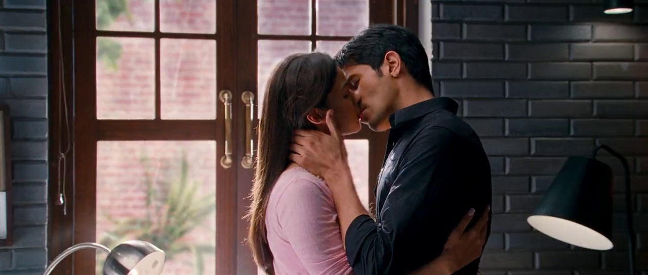 HQ DVD Captures of Indian Actress: Alia Bhatt - Lip Kiss in Student of