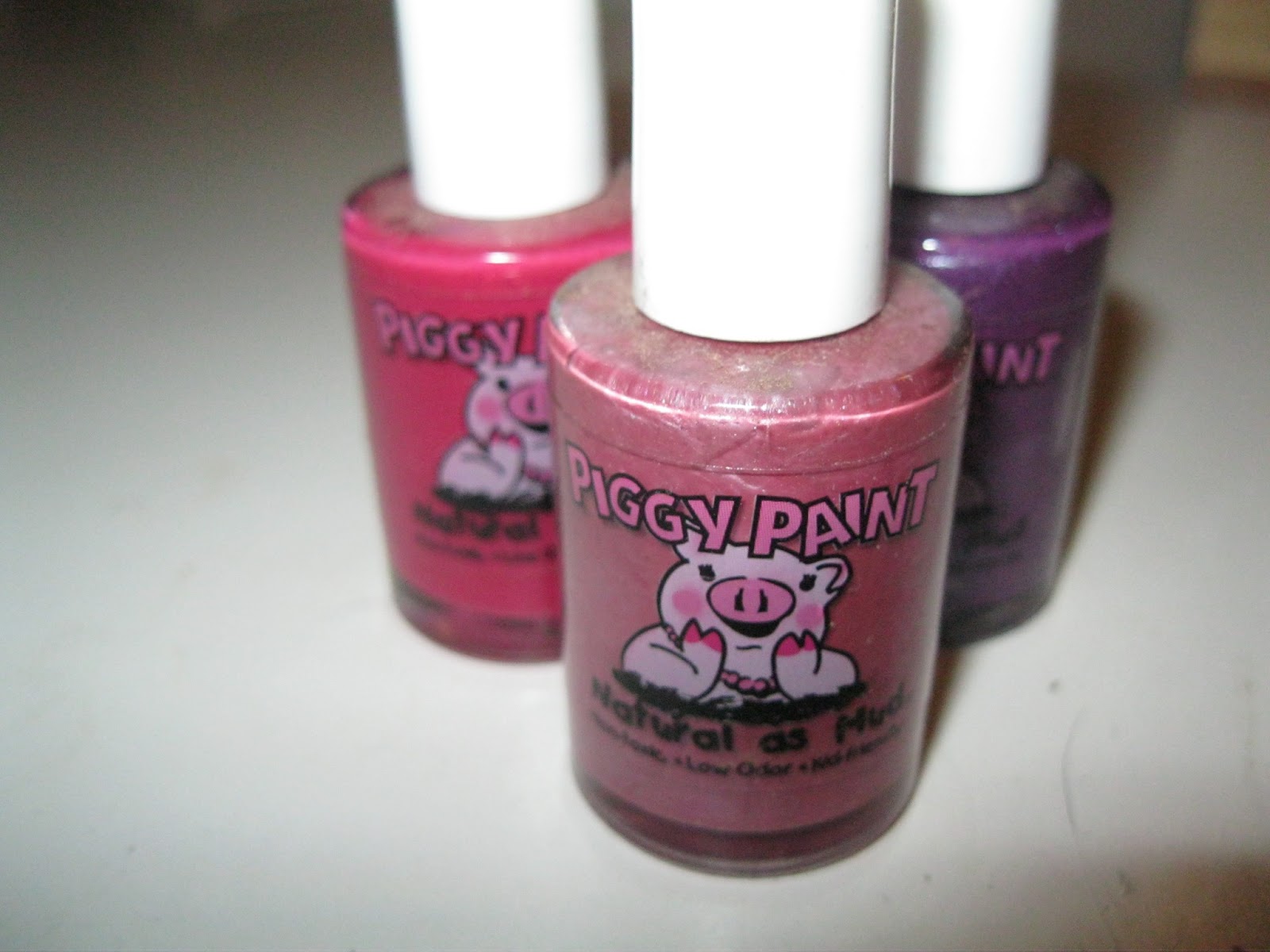 Mama Approved Safe Nail Color by Piggy Paint Review piggypaint For