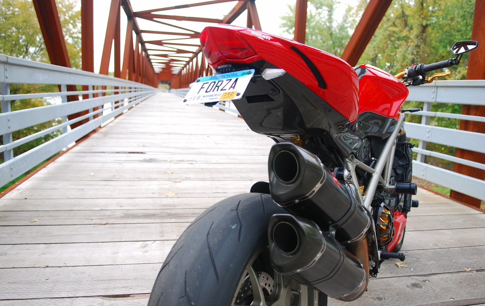 DUCATI STREETFIGHTER S