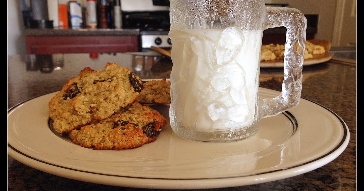 FitBakes Chewy Cherry & Pistachio Oat Bran Cookies