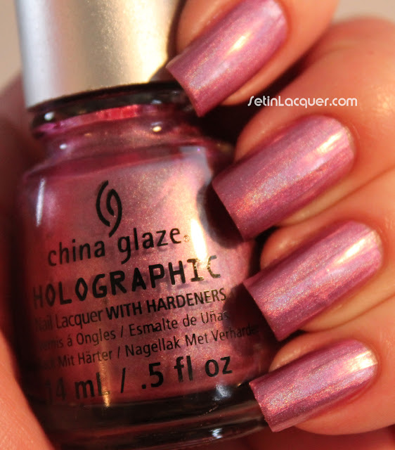 China Glaze Hologlam - Astro-Hot China Glaze Hologlam - Astro-Hot
