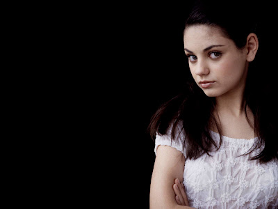 Mila Kunis hq bikini babes wallpaper