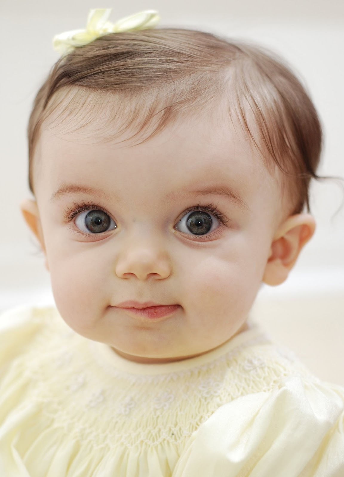 Beautiful baby eyes, pretty eye, pretty eyes of baby. - PICTURE'S WORLD