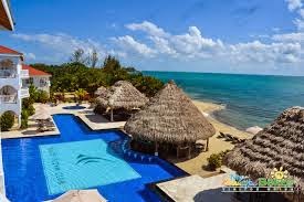 Remaxvipbelize: Belize Hotel pool side view 