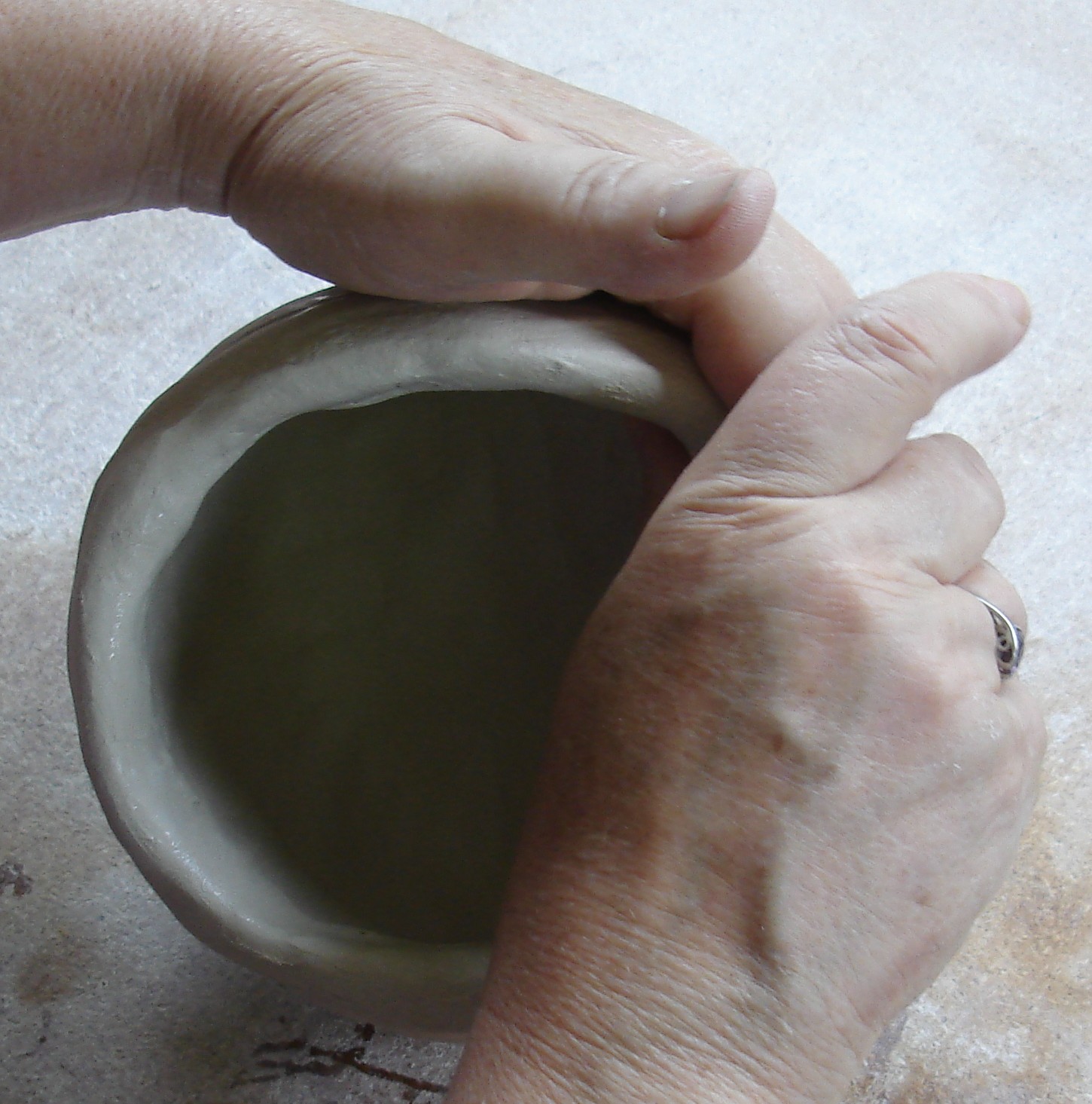 Blue Starr Gallery Making a Pinch Pot