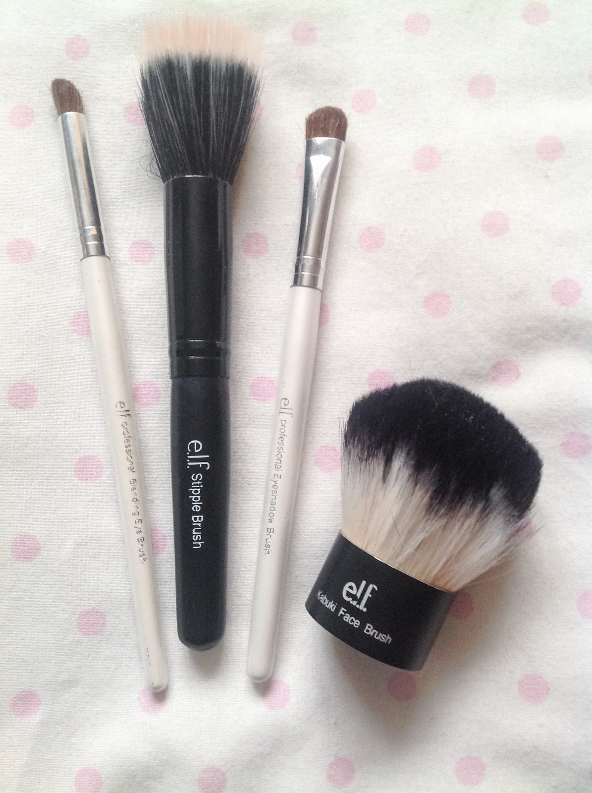 daniela scribbles • To buy or not to buy // ELF brushes // review