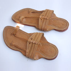 %28R%29kolhapuri-chappal-0cpasi+220.jpg (300×300)