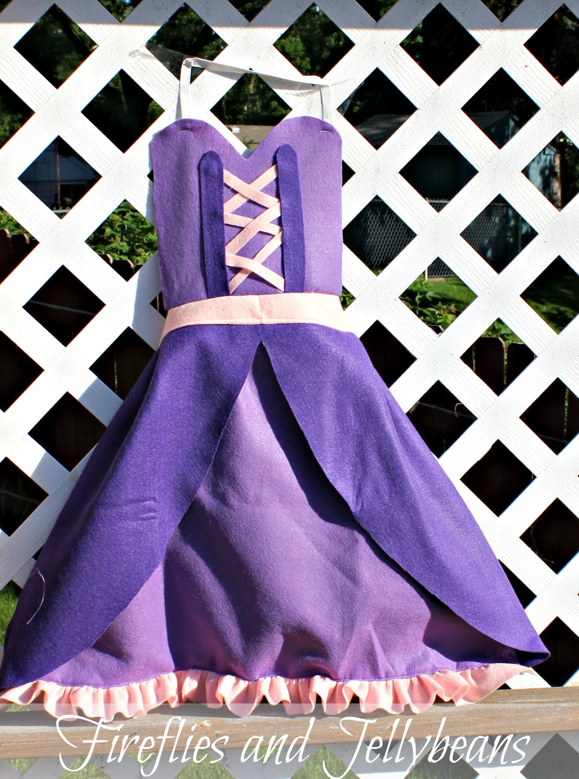 Fireflies and Jellybeans Easy DIY Princess Dressup Aprons Tutorial