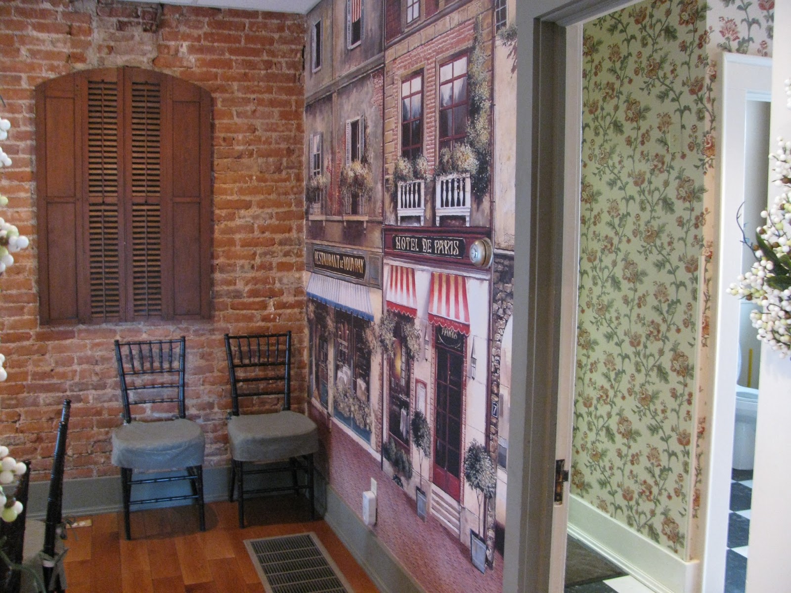 The Traveling Teapot Swan House Findlay Ohio