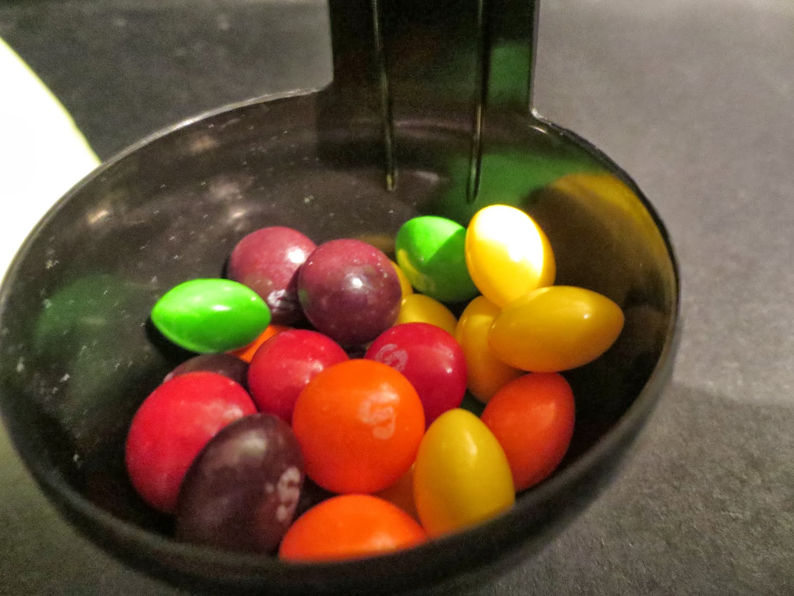 The Epic Review Hokey Halloween Horror Skittles Twist �n Pour Ghost