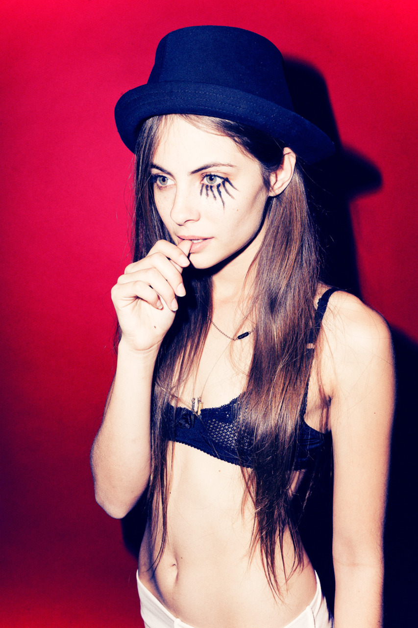 http://4.bp.blogspot.com/-qAF7WFdPMKQ/T34BSYgO3BI/AAAAAAAAF_o/8HUQ4Fh4oDs/s1600/tumblr_lw5zop59b11qalftpo1_1280.jpg