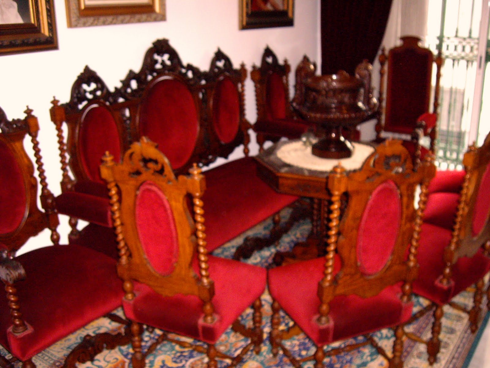 Restauracion Muebles COMPRA VENTA DE MUEBLES ANTIGUOS, RESTAURADOS Y