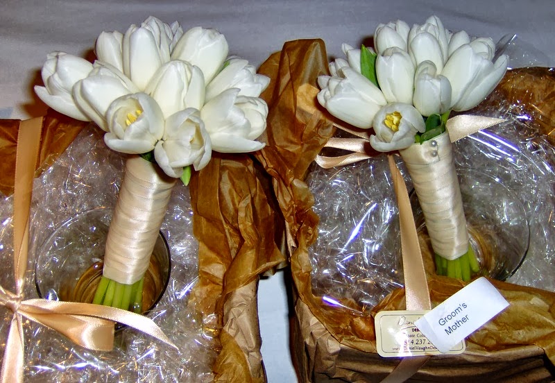 Mothers' Flowers for Fall Wedding Mothers' Flowers for Fall Wedding
