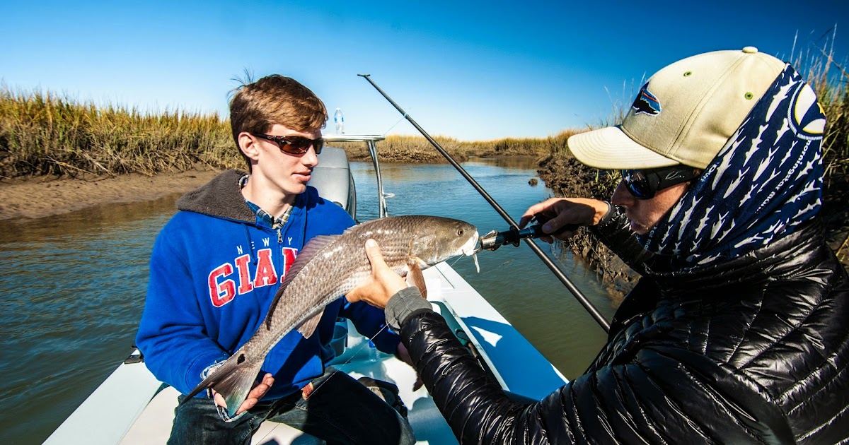 Litton's Fishing Lines Carolina Low Country Redfish Schooling take the Fly