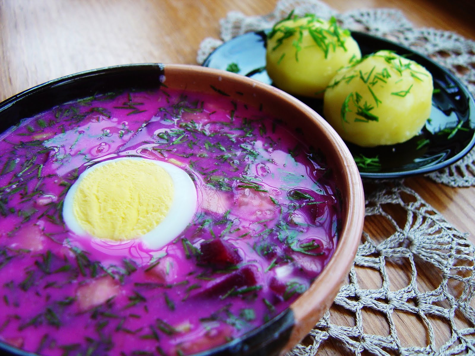 DeliciousEurope Lithuanian Cold Beet Soup (Šaltibarščiai)
