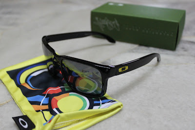 oakley frogskins vr46 replica oakley frogskins vr46 replica