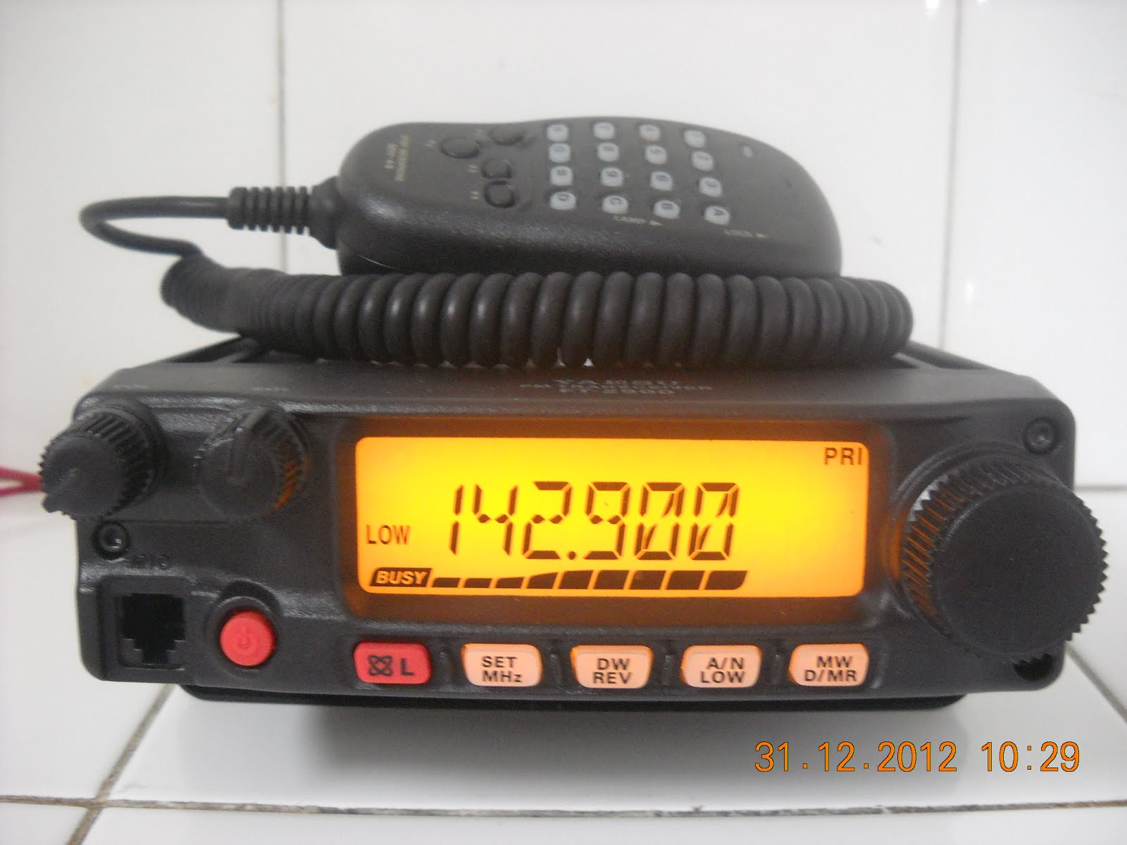 Sinar Agung ( Y C 2 V D I ) RIG YAESU FT 2900 MULUS YANG KE 1