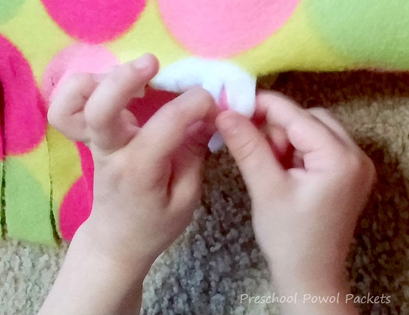 Preschool Service Project Blankets for Children Preschool Powol Packets