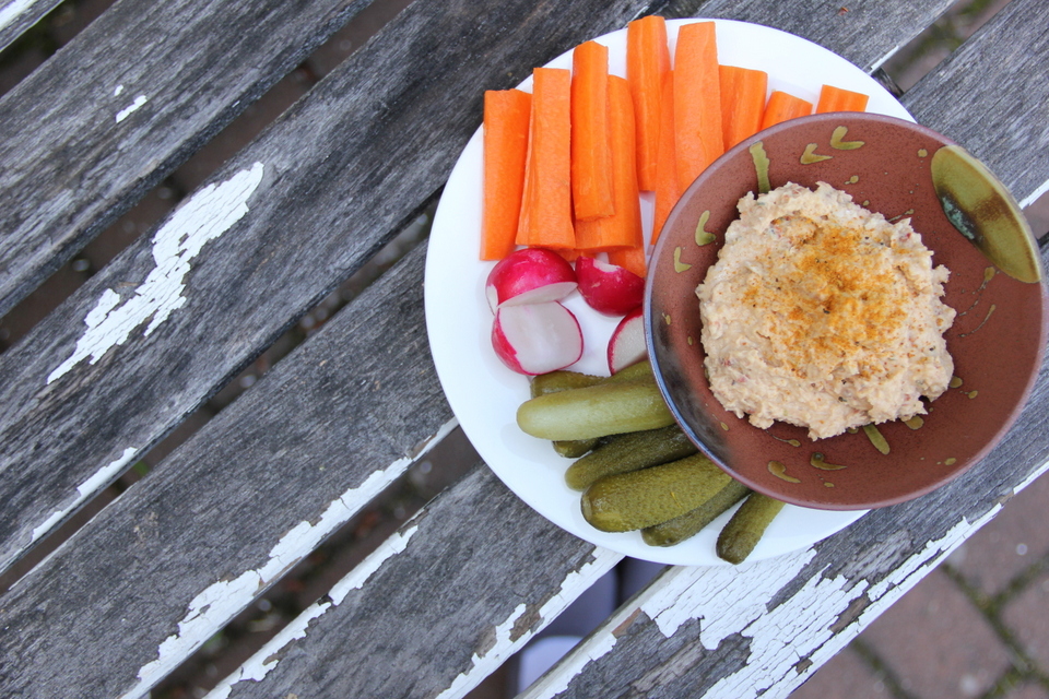 The average mess TomatoeChickpea Hummus {a hummus story}