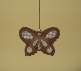 vintage pillangó filcből